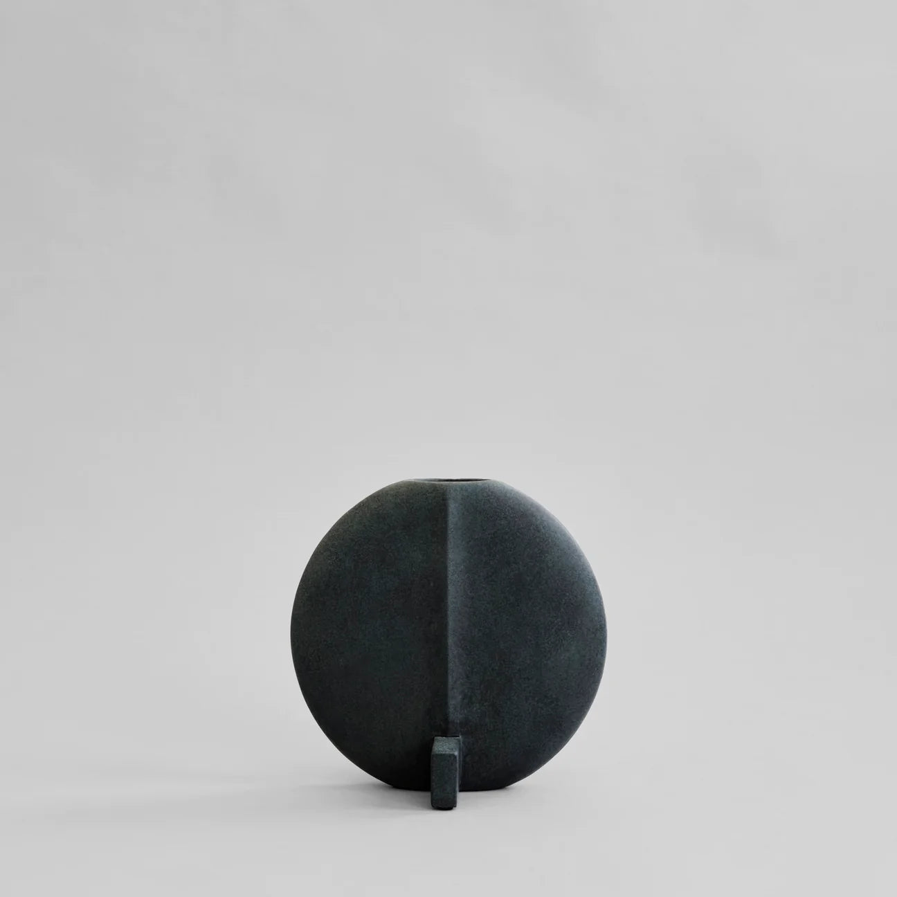 Guggenheim Vase, Petit - Black