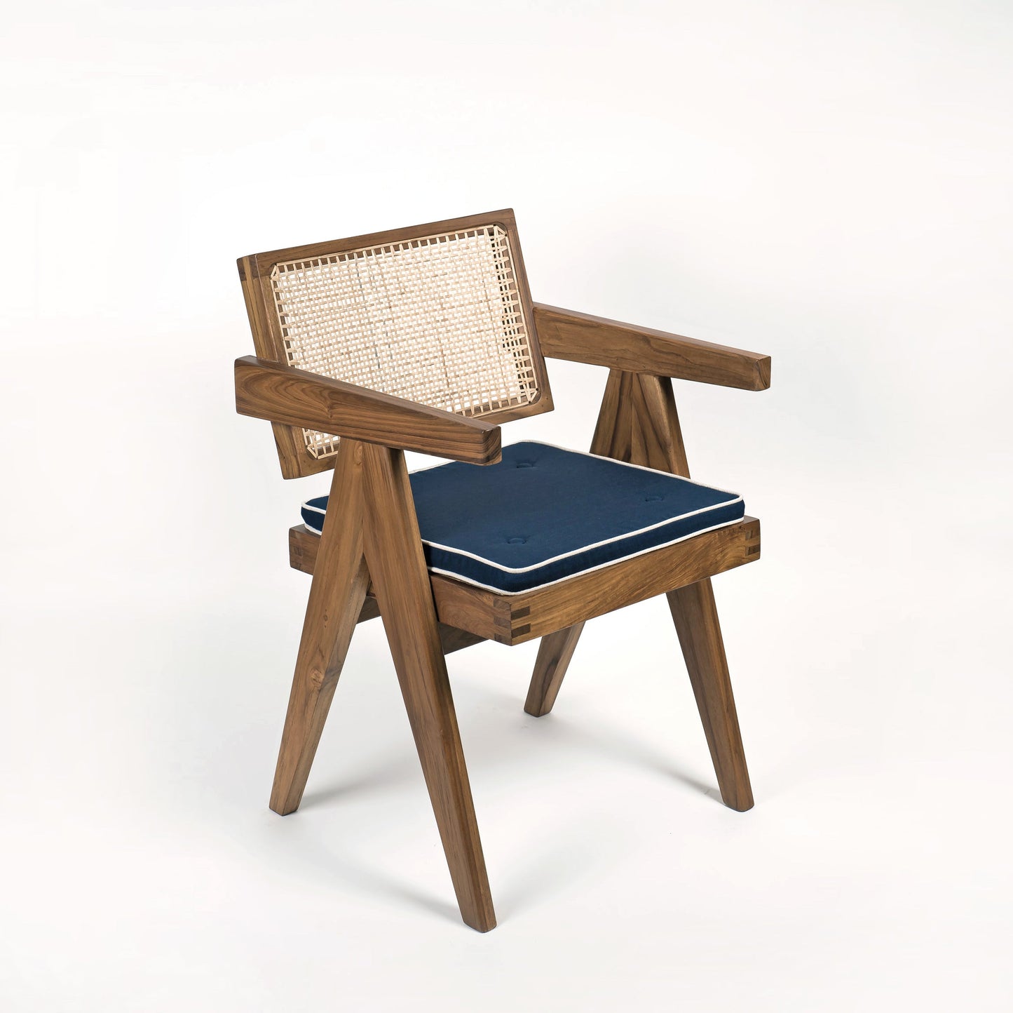 Jeanneret Floating Chair Natural (DP)