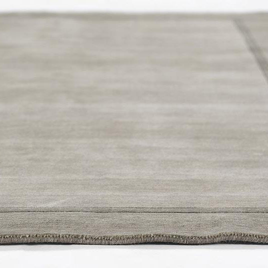 Bec-1 Grey Area Rug