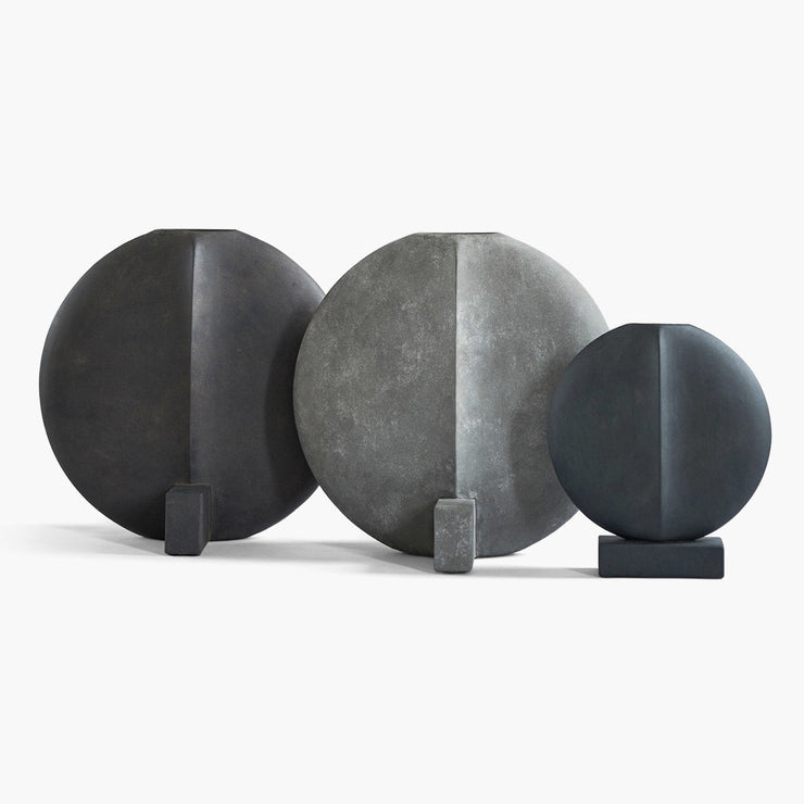 Guggenheim Vase Mini Black (국내 재고)