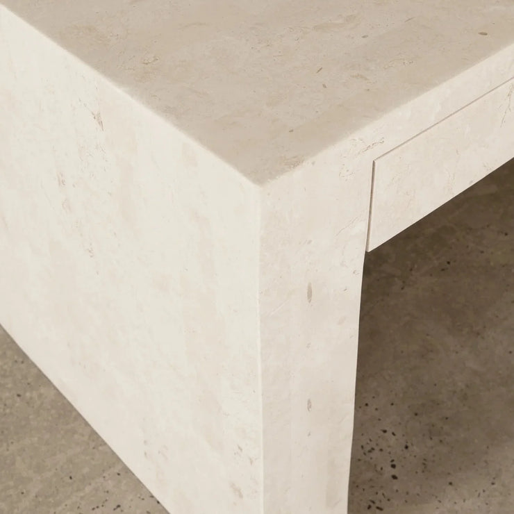 Mala Desk