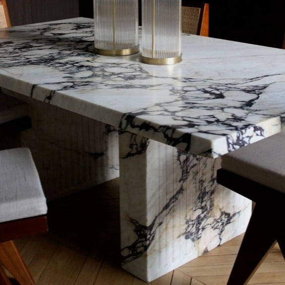 Aura Dining Table in Calacatta Viola Marble