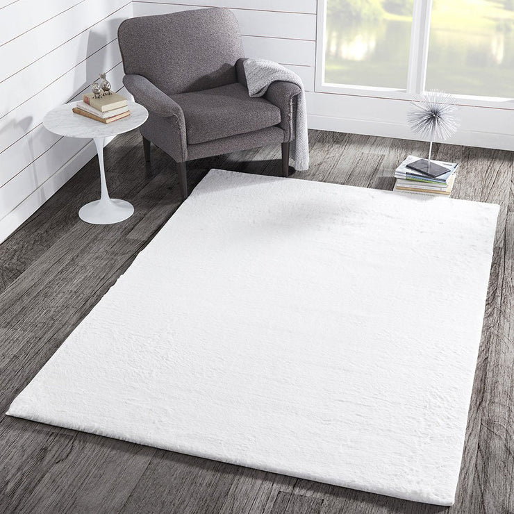 Sus-1 Ivory Area Rug